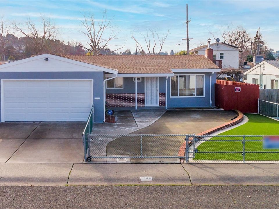 1st image of 109 Muirwood Pl