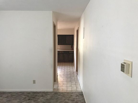 2nd image of 218 Carolyn Ln APT 2