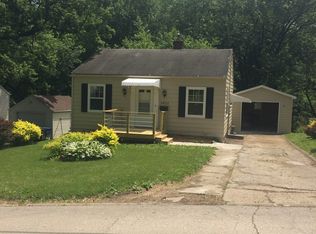 2402 Adams Ave, Des Moines, IA 50310