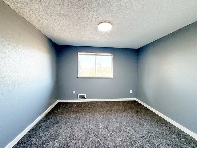 2001 Magnuson Way #16 — Photo 17