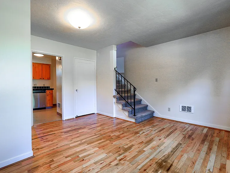 10267 SW Eastridge St #85 — Photo 2