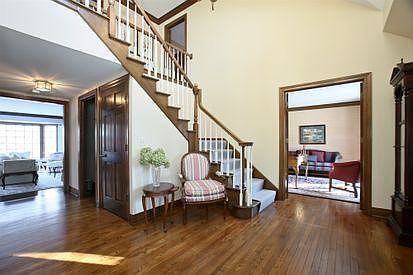 2nd image of 2216 Pebble Creek Dr