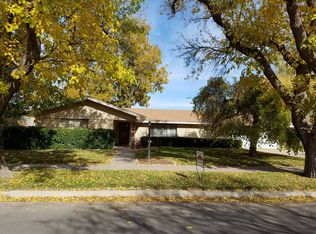 605 W McCune St, Roswell, NM 88203