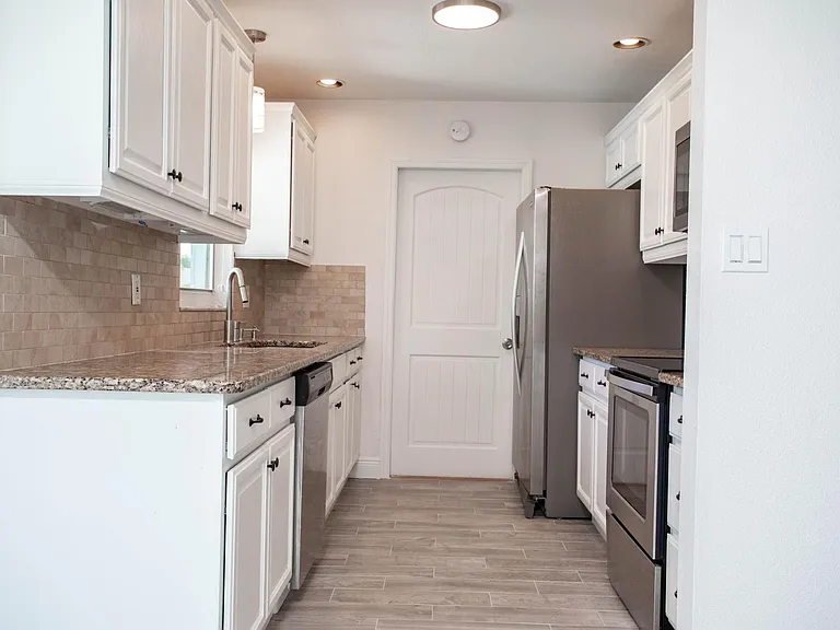 13272 Ebony Ave — Photo 13