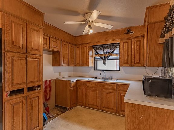 2nd image of 3634 Melody Ln