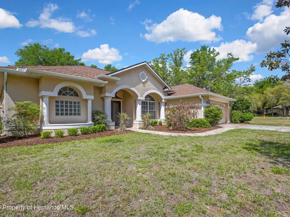 2 Woodlee Ct S, Homosassa, FL 34446