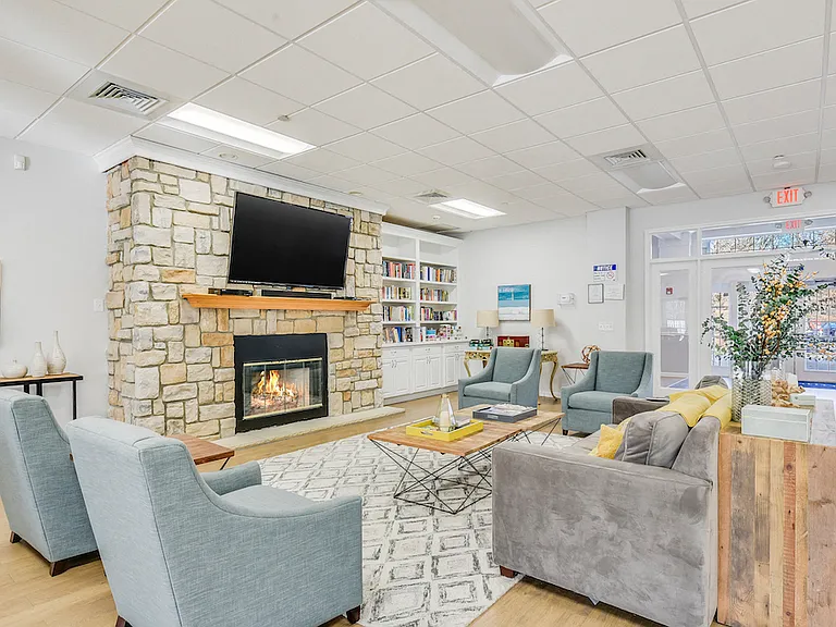 Eagle View Court 55+ Community — Photo 5