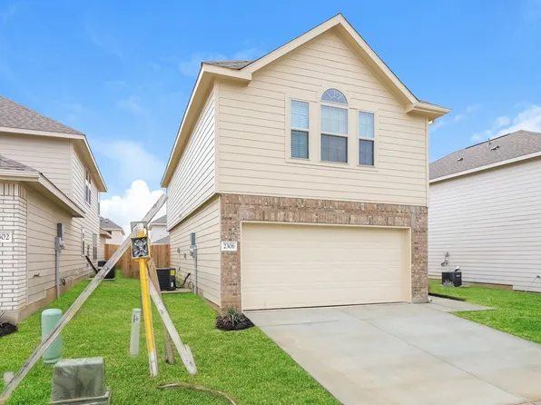 2306 Redlove Dr, San Antonio, TX 78224