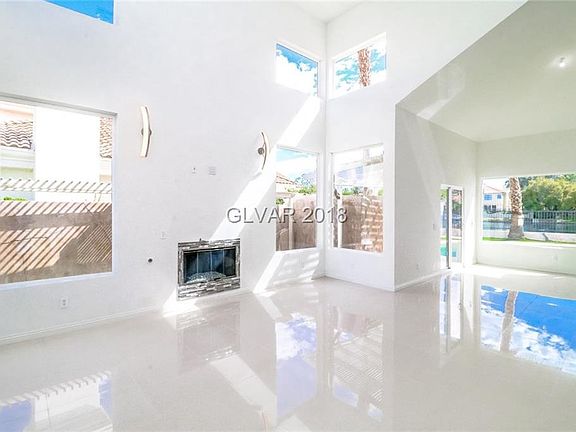 5th image of 2957 Harbor Cove Dr