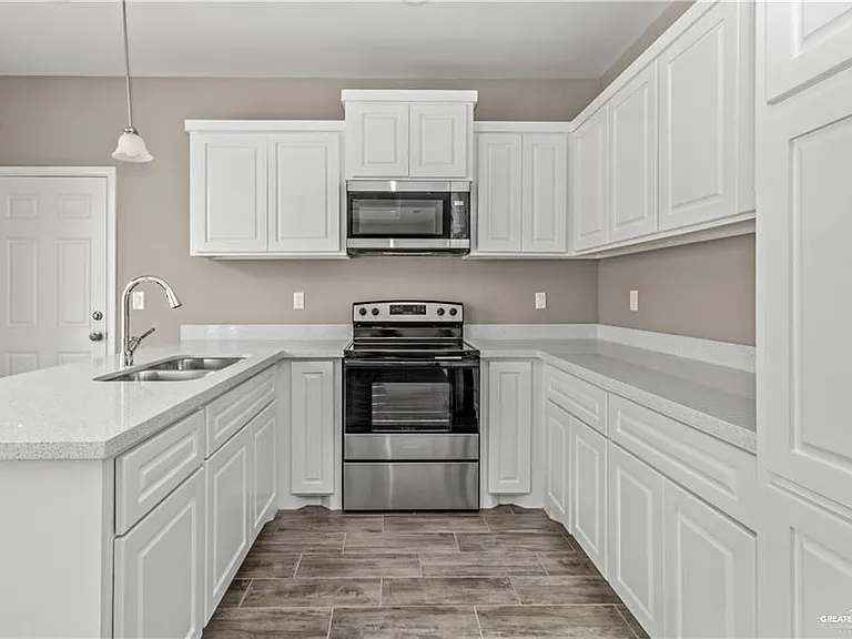 1401 Beverly Ave #3 — Photo 5