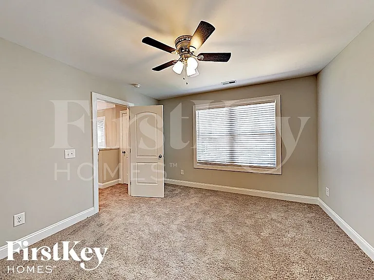 149 American Ave NE — Photo 9