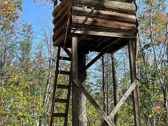 5th image of N3816 Log Cabin Road