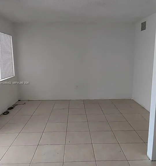 101 NW 29th Ave #3 — Photo 3