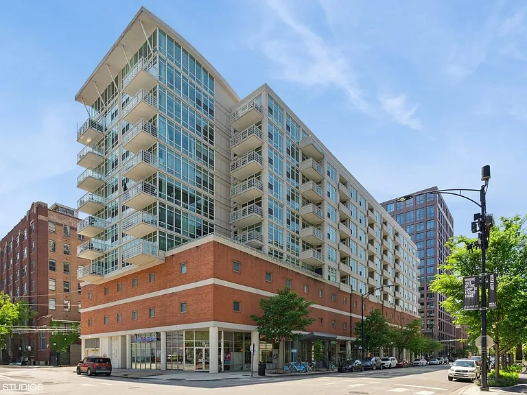 909 W Washington Blvd #707 — Photo 1