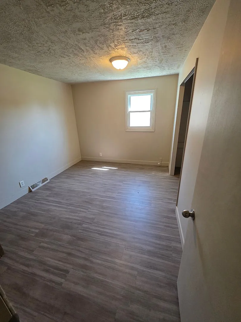 Renovated 3-Bedroom, 2-Bath Home, Ready for You! — Photo 2