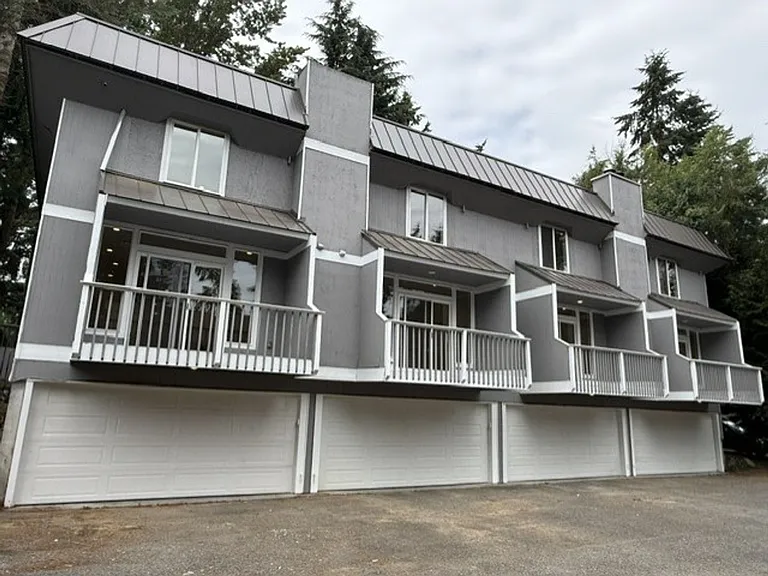 7900 Edmonds 4-Plex — Photo 2