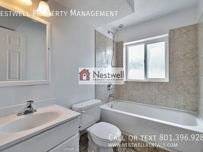 220 W 90 N — Photo 10