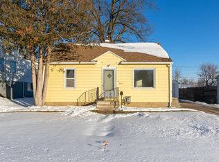 845 Maxwell St, Waterloo, IA 50701