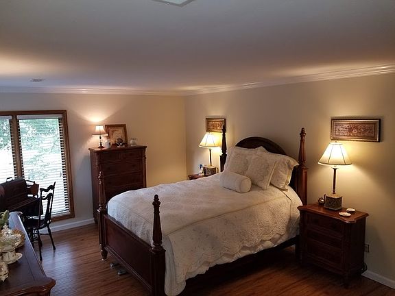 4th image of 1612 Lake Knoll Dr
