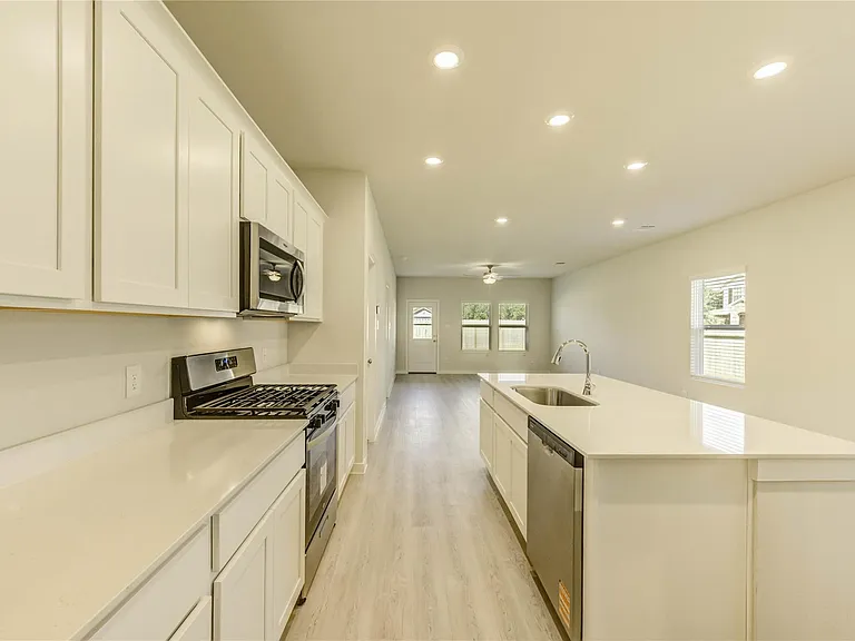 21526 George Wayne Way — Photo 6