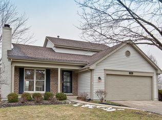 1208 Hampton Ln, Mundelein, IL