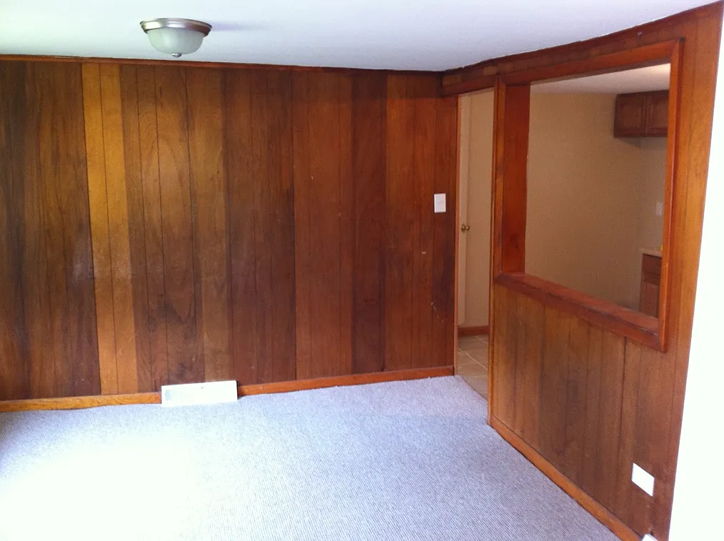 1076 West Market - Single Family Home — Photo 3
