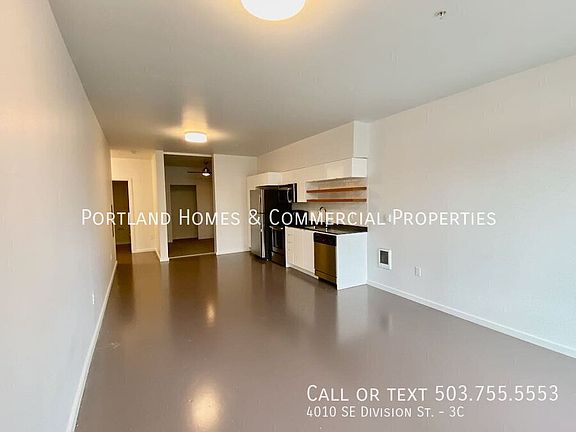 3rd image of 4010 SE Division St APT 3C