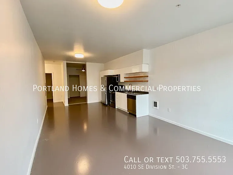 4010 SE Division St #3C — Photo 3