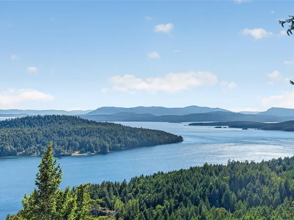 455 Heck Hill Rd, Southern Gulf Islands, BC V0N 2J2