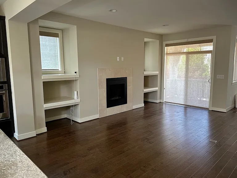 23823 SE 45th Pl — Photo 8
