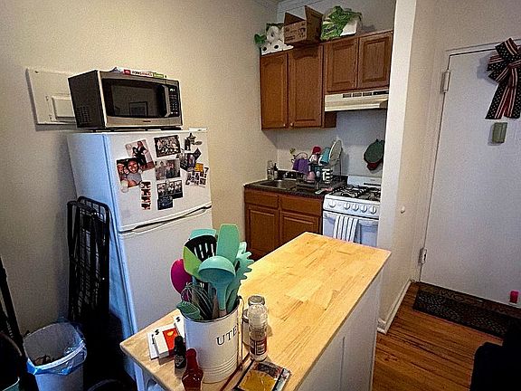 5th image of 612 W 137th St APT 25