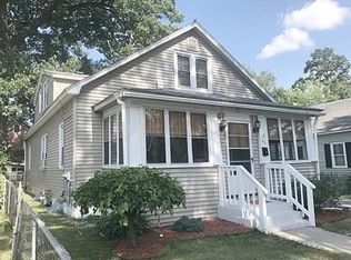 45 Redlands St, Springfield, MA 01104