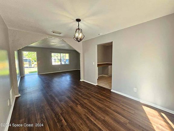 3rd image of 2197 Barna Ave