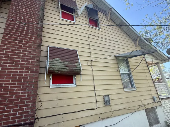 8116 Pelham Ave, Saint Louis, MO 63147