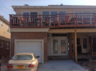 128 Beach 128th St, Far Rockaway, NY 11694