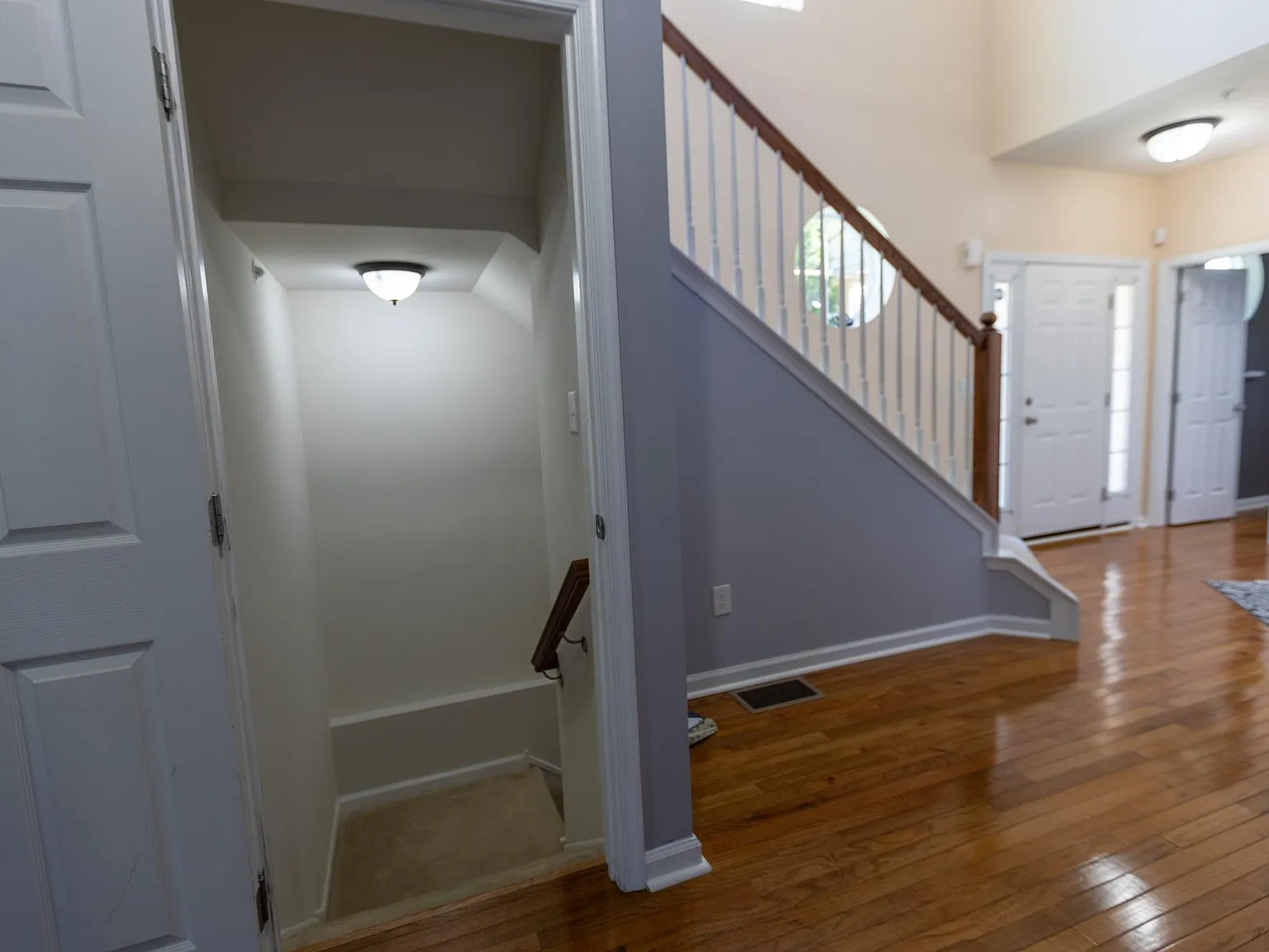 3 bed, 2075 sqft, $3,100 — Photo 4