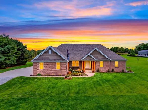 1628 Pickerington Rd NW, Lancaster, OH 43130