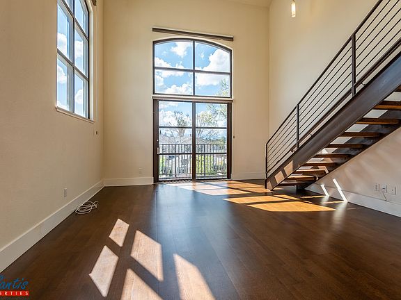 4th image of 925 The Alameda Unit 306