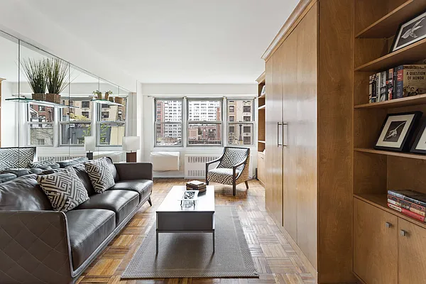 Sold by Compass | media 1