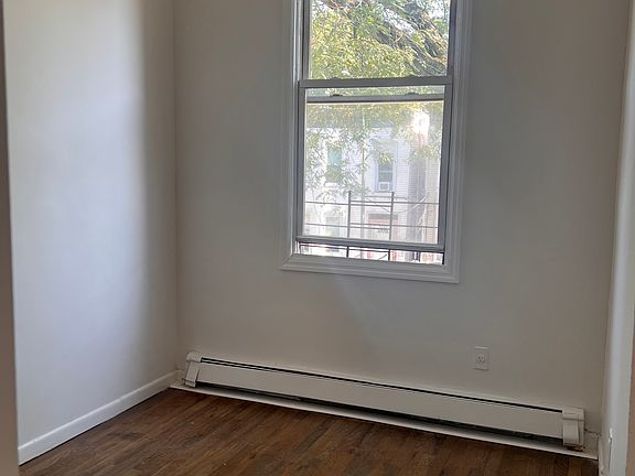 5th image of 1225 Tinton Ave APT 3