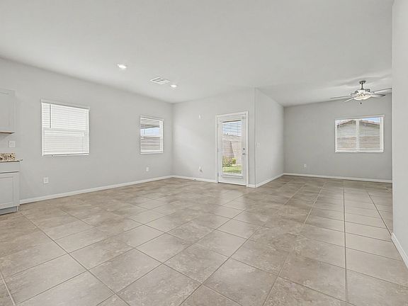 3rd image of 7552 Blue Lotus Ave