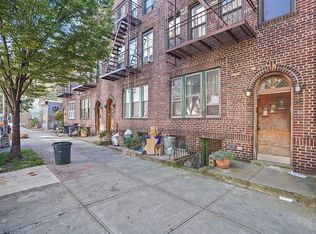 238 Powers St #3, Brooklyn, NY 11211