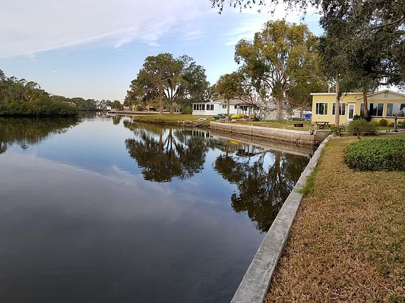 Pie shaped waterfront
