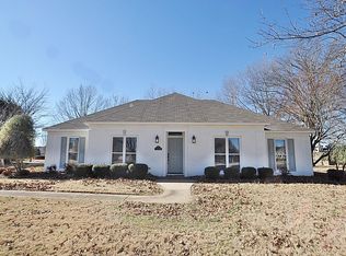 391 Lake Park Dr, Tupelo, MS 38801