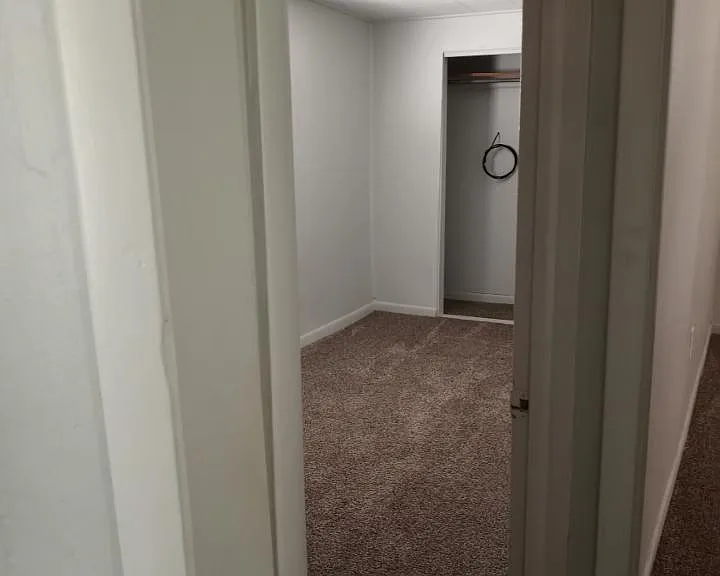 2121 Smelter Ave NE — Photo 5