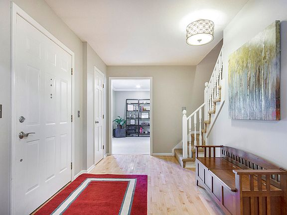 4th image of 2966 Canyonside Ct NE