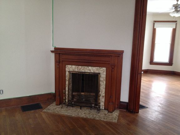 5th image of 319 Lincoln Ave