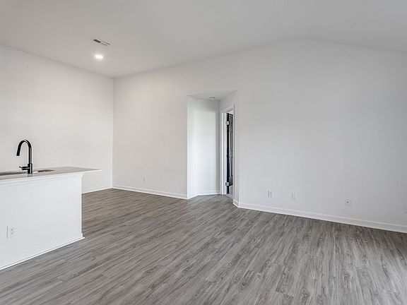 5th image of 7213 Sundance Dr #504