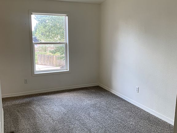 3rd image of 379 N Lincoln St #5