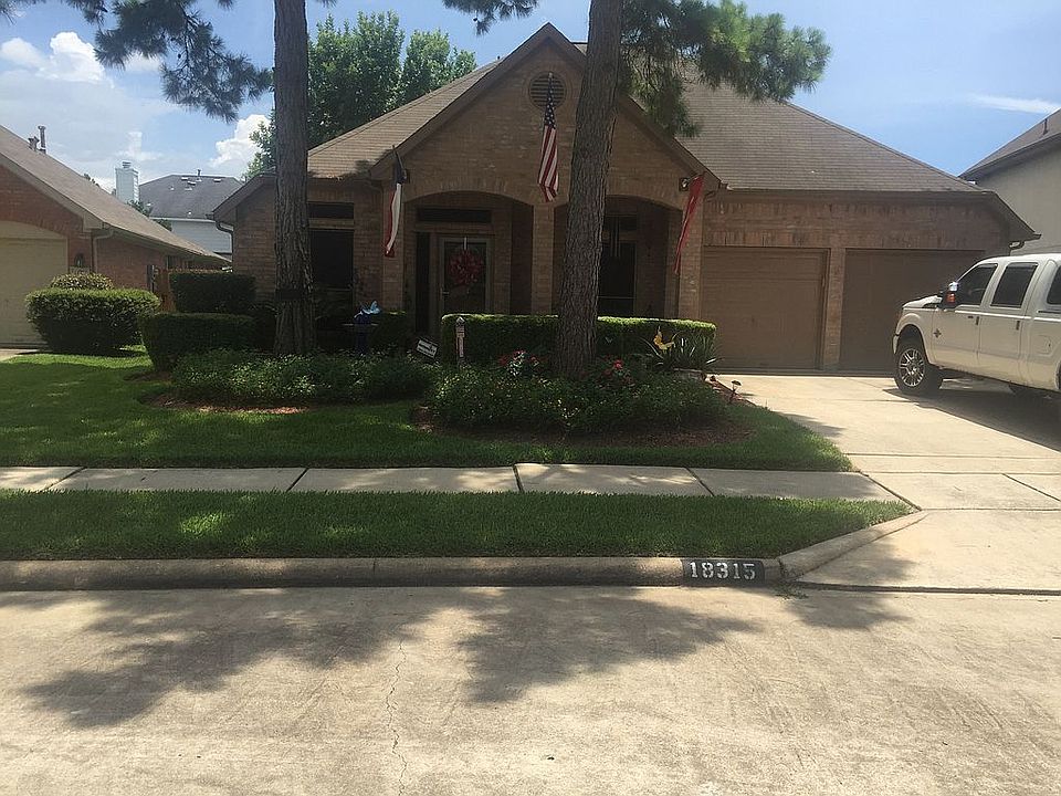 1st image of 18315 Harnett Dr